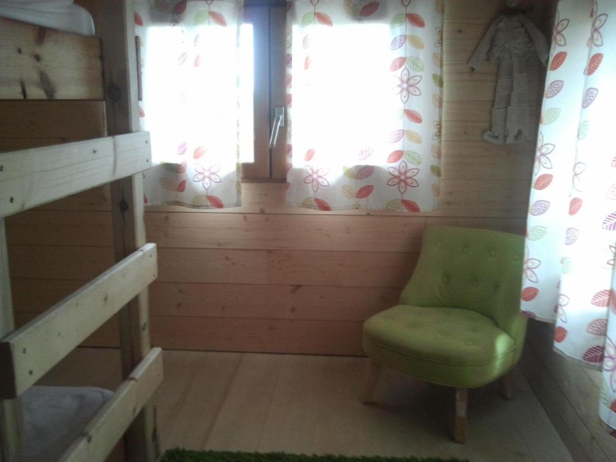 Nuits Perchees A Laroque Bed & Breakfast Saint-Antoine-de-Breuilh Екстериор снимка